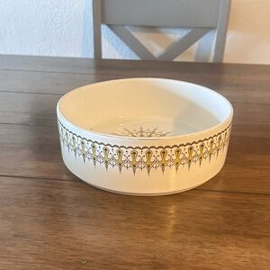 vtge Manchester England Elegant White and Gold Decorative‎ Bowl